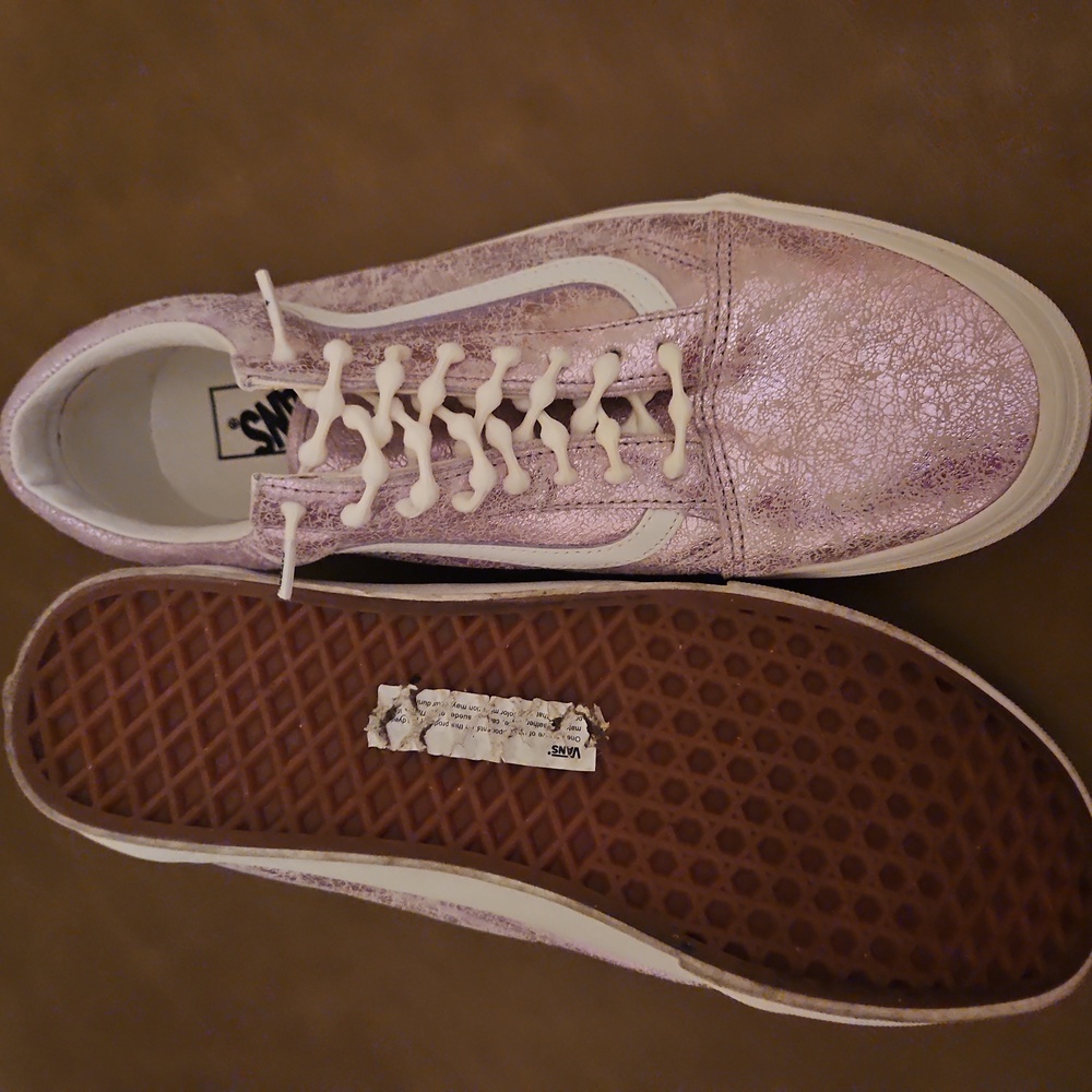 Vans - Picture 2 of 4